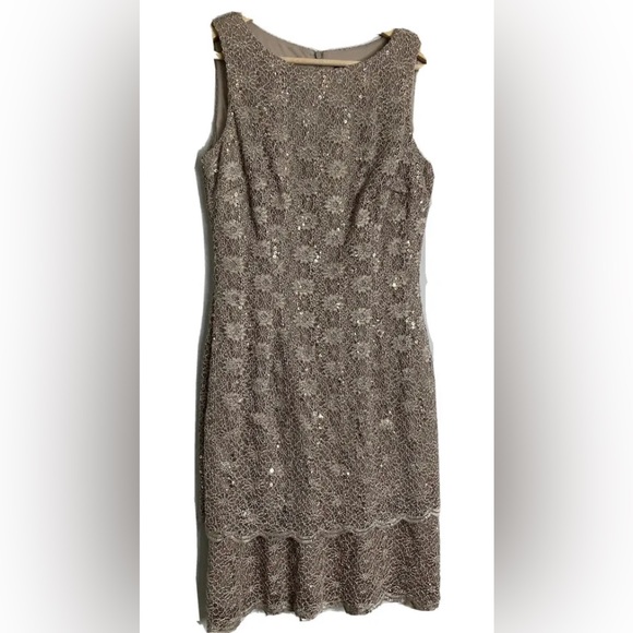 Alex Evenings Sequins Tiered Gold Bridal Cocktail Dress Sleeveless Size … - Picture 1 of 12